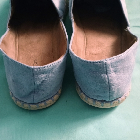 💙 EUC Style & Co. Light Baby Blue Slide or Slip Ons 8 Comfortable Lunch Casual - Picture 4 of 4